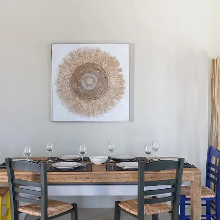 Clyde Apartment