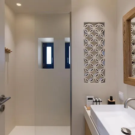 Apartment Clyde Sarakíniko